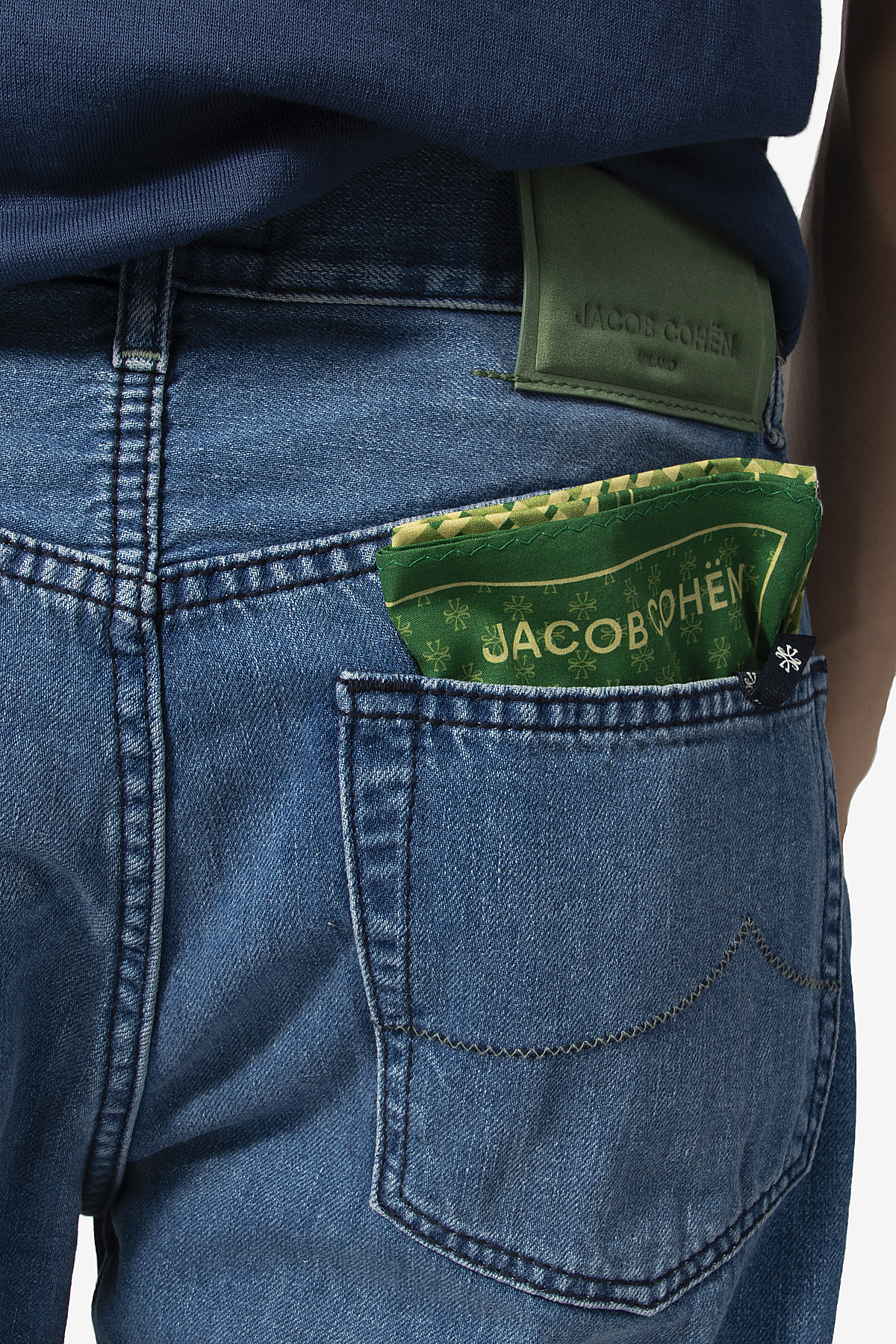Джинсы JACOB COHEN